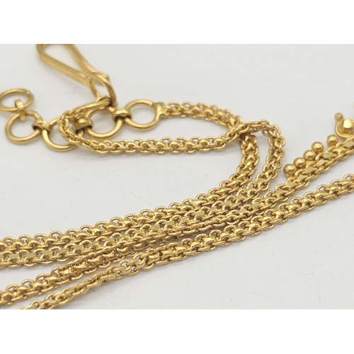 811 - A yellow gold mixed lot consisting of: 
22 K chain and six necklaces A/F
21 K bracelet and ring (siz... 