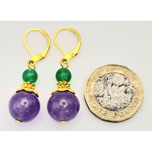 1165 - A Pair of Lavender and Green Jade Drop Earrings. 3cm