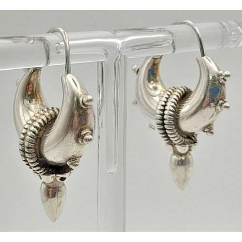 1509 - A Pair of Antique-Style 925 Silver Crescent Earrings.