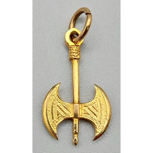 962 - 14K YELLOW GOLD MEDIEVAL AXE CHARM 0.7G