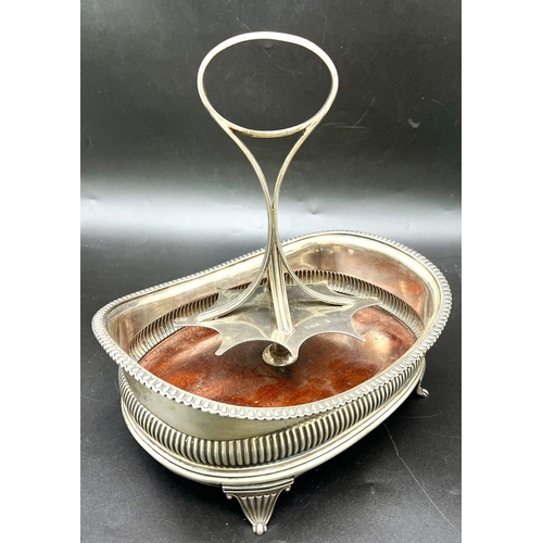 1143 - A GEORGIAN SILVER BOTTLE/CONDIMENT HOLDER TABLE CENTER  21 X 17cms and 24cms TALL   798gms