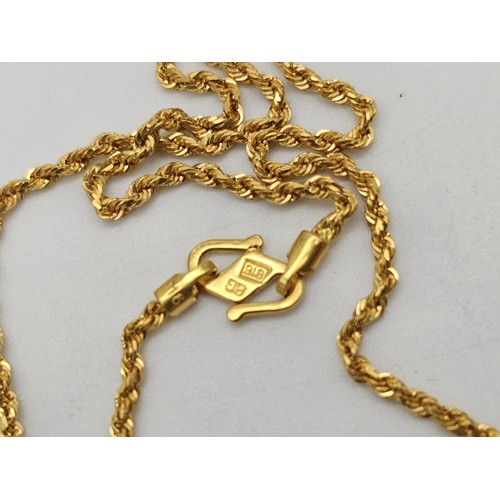 733 - Withdrawn
A yellow gold mixed lot consisting of: 
22 K Five chains, eight rings, two necklaces, two ... 