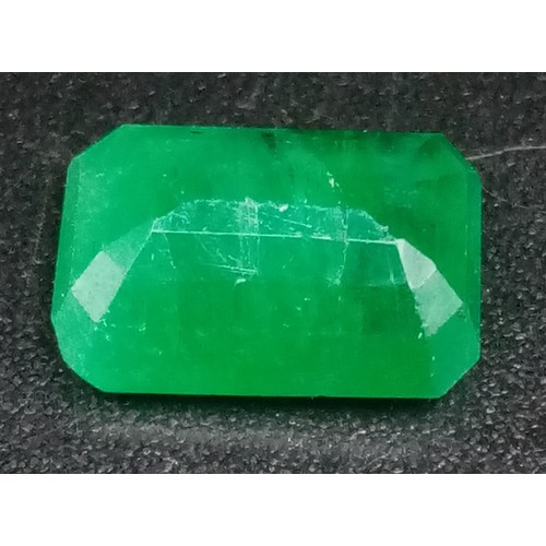 372 - A 3.8ct Octagonal Step Cut, Zambian, Emerald Gemstone. Complete with GFCO Certificate.