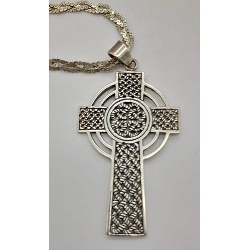 1253 - A Silver Celtic Cross Pendant on a Silver Chain/Necklace. 4.5cm and 38cm.