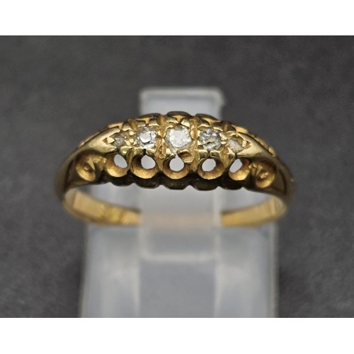 220 - 18K YELLOW GOLD ANTIQUE OLD CUT DIAMOND 5 STONE RING. TOTAL WEIGHT 2.5G HALLMARKED CHESTER 1912 SIZE... 