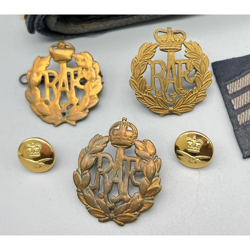 837 - A Parcel of WW2 & slightly later RAF Original Items Comprising; RAF Cap & Bright Badge, 3 Brass ... 