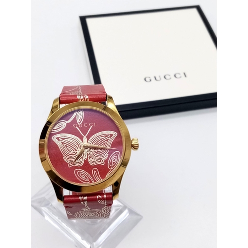 119 - A beautiful, Italian designed, Swiss Made, GUCCI unisex 126.4 watch in excellent/unused condition wi... 