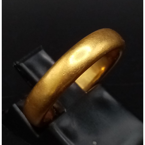 58 - A Vintage 22K Yellow Gold Band Ring. Size L. 6.37g