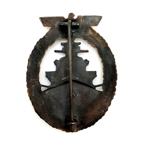 33 - WW2 German Kriegsmarine High Seas Badge. Awarded for service to the crews of the High Seas Fleet con... 