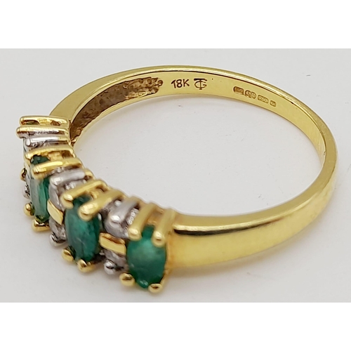 272 - An 18 K yellow gold ring with diamonds and emeralds. Ring size: P, weight: 3.3 g.