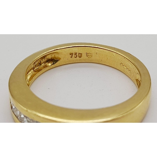 44 - An 18 K yellow gold ring with seven quality, princes cut diamonds (0.60 carats). Ring size: N, weigh... 