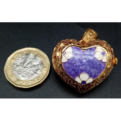 83 - A beautifully made, 18 k yellow gold and enamel heart shaped locket. Dimensions: 30 x 25 x 16 mm (wi... 