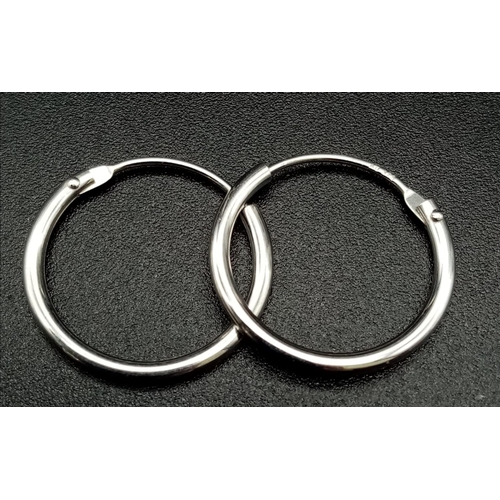 748 - 9K WHITE GOLD SLEEPER HOOP EARRINGS 0.4G NEW & UNWORN