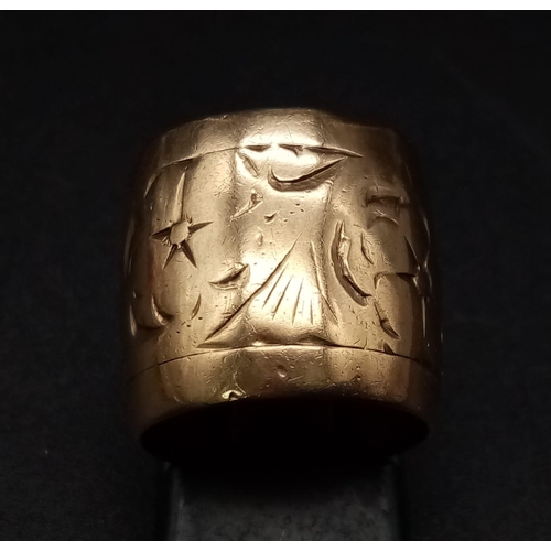 217 - A vintage, 9 K yellow gold ring by the famous London goldsmiths Brody Williams Ltd (BW&S). Barrel sh... 