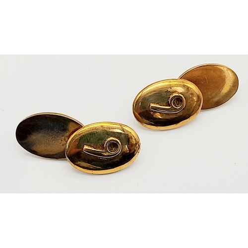 99 - A Pair of Vintage 9K Gold Oval Cufflinks. Hard-six decoration.
Comes in a presentation case. 12.88g ... 