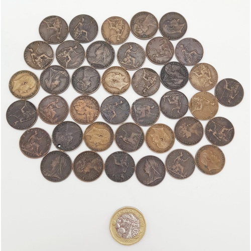 975 - A Small Collection of 39 Farthing Coins - Mostly late 1800s.
Different grades - please see photos.