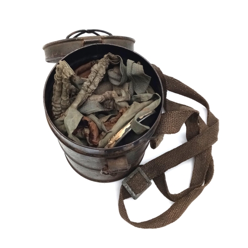 171 - An Original 1917 WW1 German Imperial Gas Mask with Carrying Tin. Markings for 1917. In a good (trenc... 