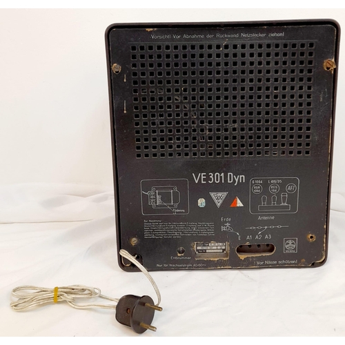 123 - WW2 German Volksempfänger 301 DYN (People’s Receiver). Affordable radio sets with present stations
w... 