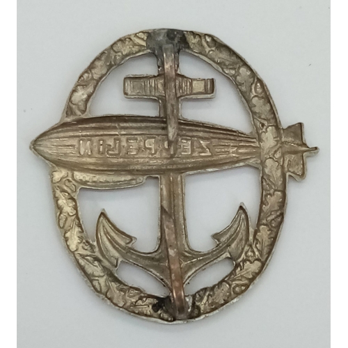 439 - WW1 German Naval Zeppelin Cap Badge.