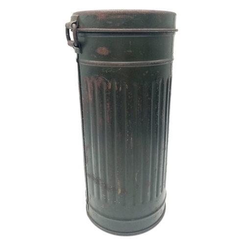 580 - WW2 German Gas Mask Canister Dated 1943.