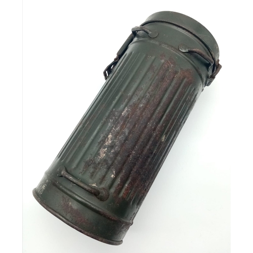 580 - WW2 German Gas Mask Canister Dated 1943.