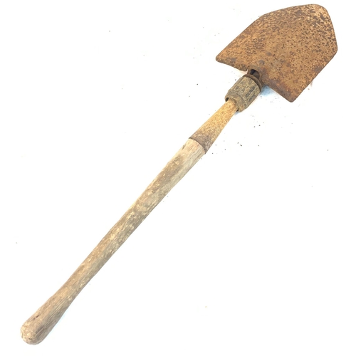 843 - Vietnam War Era 1960 Dated Folding Spade and Pouch.