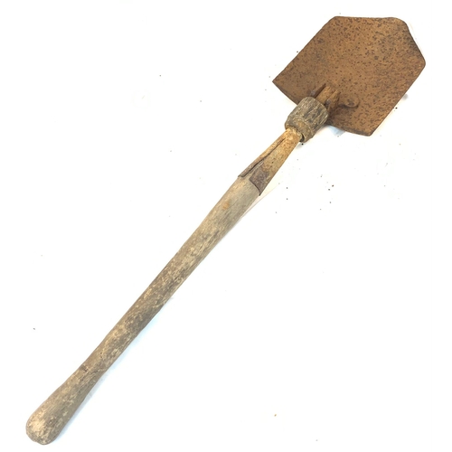 843 - Vietnam War Era 1960 Dated Folding Spade and Pouch.