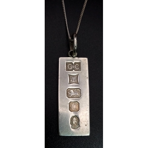 1028 - A Very Good Condition Fully Hallmarked 1977 Silver Ingot Pendant Necklace. 48 cm Length Sterling Sil... 