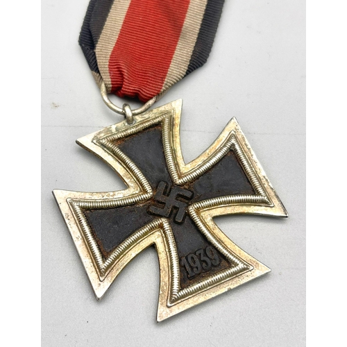 706 - WW2 German Iron Cross 2nd Class EK. II. 3-part construction with an iron core.