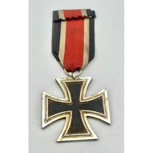 706 - WW2 German Iron Cross 2nd Class EK. II. 3-part construction with an iron core.