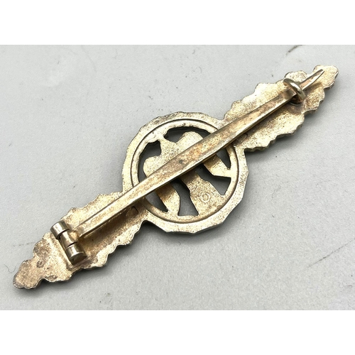 75 - 3rd Reich Luftwaffe Front Flying Clasp. No – maker.