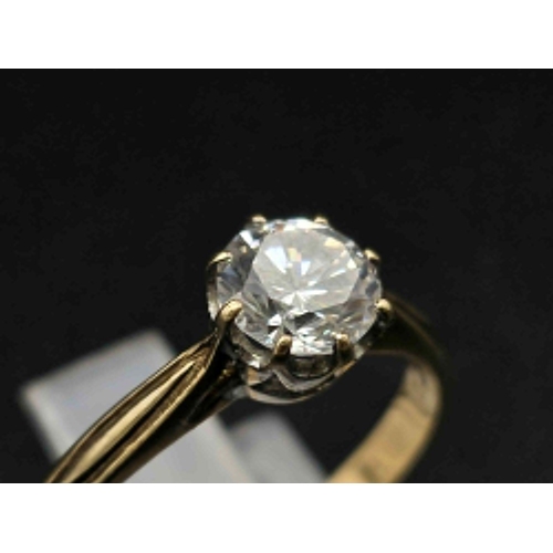 1053 - 9k yellow gold cubic zirconia solitaire ring 2.3g size O (equivalent dia:0.75ct)