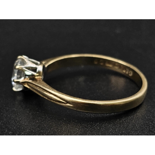 1053 - 9k yellow gold cubic zirconia solitaire ring 2.3g size O (equivalent dia:0.75ct)