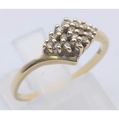 833 - 9K YELLOW GOLD DIAMOND CLUSTER RING. TOTAL WEIGHT  1.9G. SIZE N