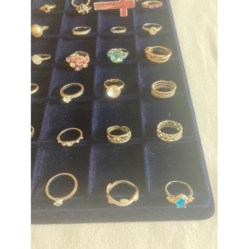 314 - Large selection of  DRESS RINGS to include many jewelled statement pieces. Please see all pictures.