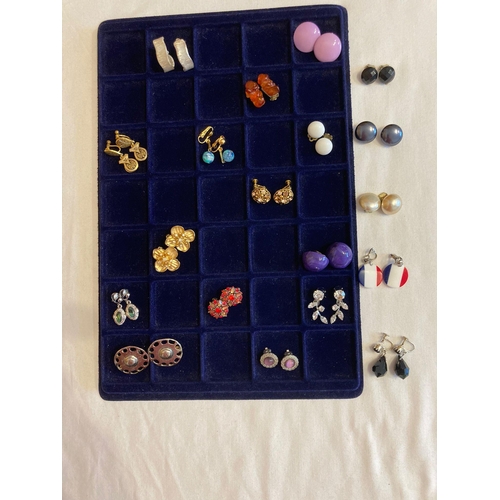 385 - Collection of vintage CLIP-ON EARRINGS. To include jewelled, silver tone etc.