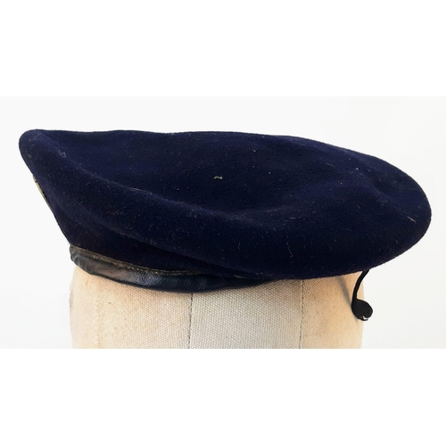 285 - WW2 Royal Armoured Corps Beret. Leather strip over the inner vents.