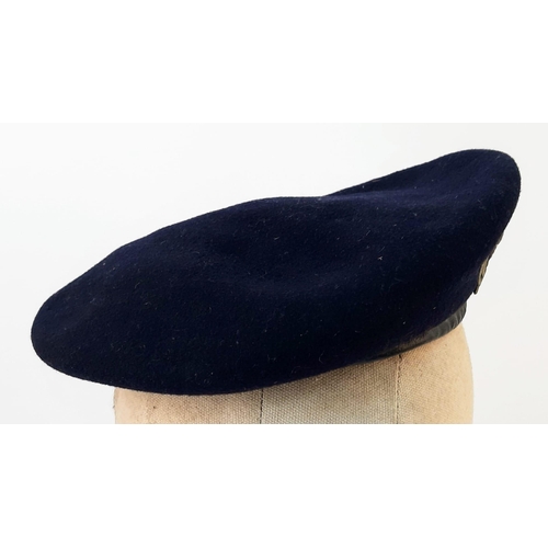 285 - WW2 Royal Armoured Corps Beret. Leather strip over the inner vents.