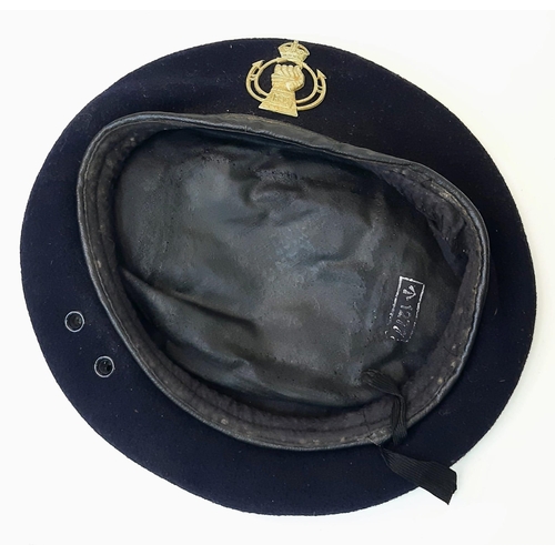 285 - WW2 Royal Armoured Corps Beret. Leather strip over the inner vents.