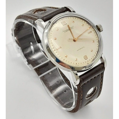 288 - A stainless steel International Watch Company watch. Case 34 mm, cream coloured dial with gold tone ... 