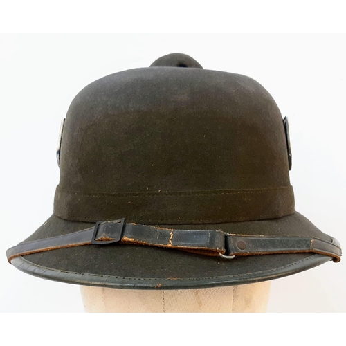 82 - WW2 German 1942 Pattern Waffen SS Tropical Pith Helmet.