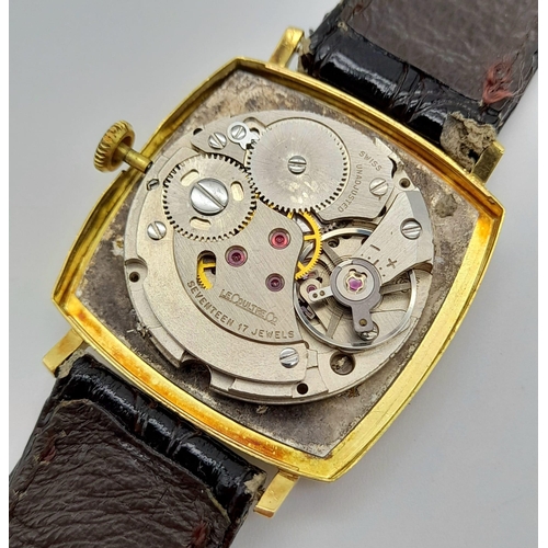 155 - A vintage, Jaeger-Le Coultre 18 K gold plated watch. Case 31 x 31 mm, chocolate coloured dial with g... 