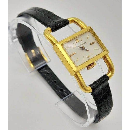 246 - A vintage 18 K yellow gold JAEGER-LE COULTRE ladies watch. Case: 20 x 15 mm, white dial with gold ho... 