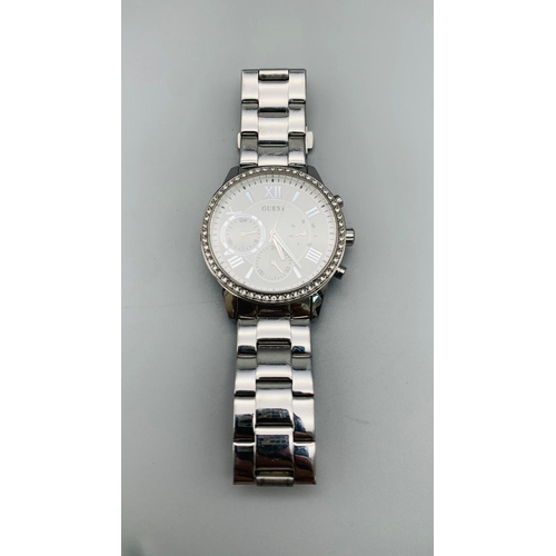 719 - GUESS BRACELET STONE SET WATCH MODEL W1069L1. FULL WORKING ORDER, EXCELLENT CONDITION. 40MM