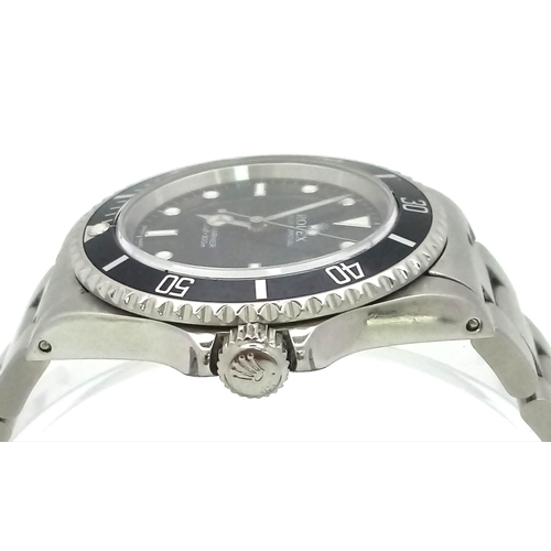 73 - A stainless steel ROLEX OYSTER PERPETUAL SUBMARINER 1000ft/300m diver's watch.  Case 40 mm, black ca... 