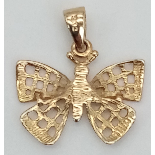 131 - 9K 2 COLOUR BUTTERFLY PENDANT 0.9G