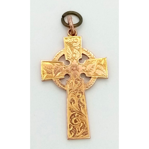 31 - A Vintage 9K Yellow Gold Celtic Cross. 4 x 2cm. 4.62g