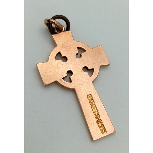 31 - A Vintage 9K Yellow Gold Celtic Cross. 4 x 2cm. 4.62g