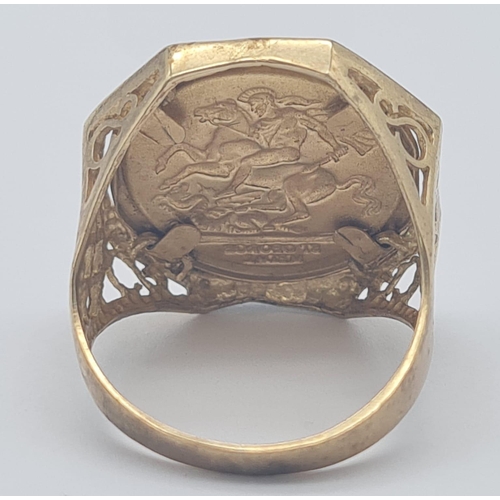 514 - A 9K Yellow Gold St George Medal Ring. Size T. 3.87g