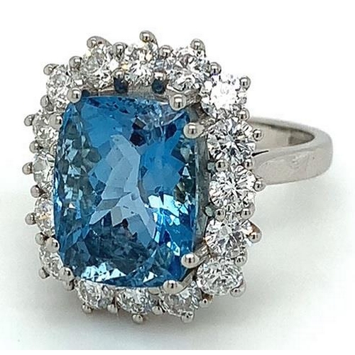 72 - Platinum Aquamarine and Diamond ring, 6.76ct cushion cut Aquamarine centre stone, and 1.16ct diamond... 